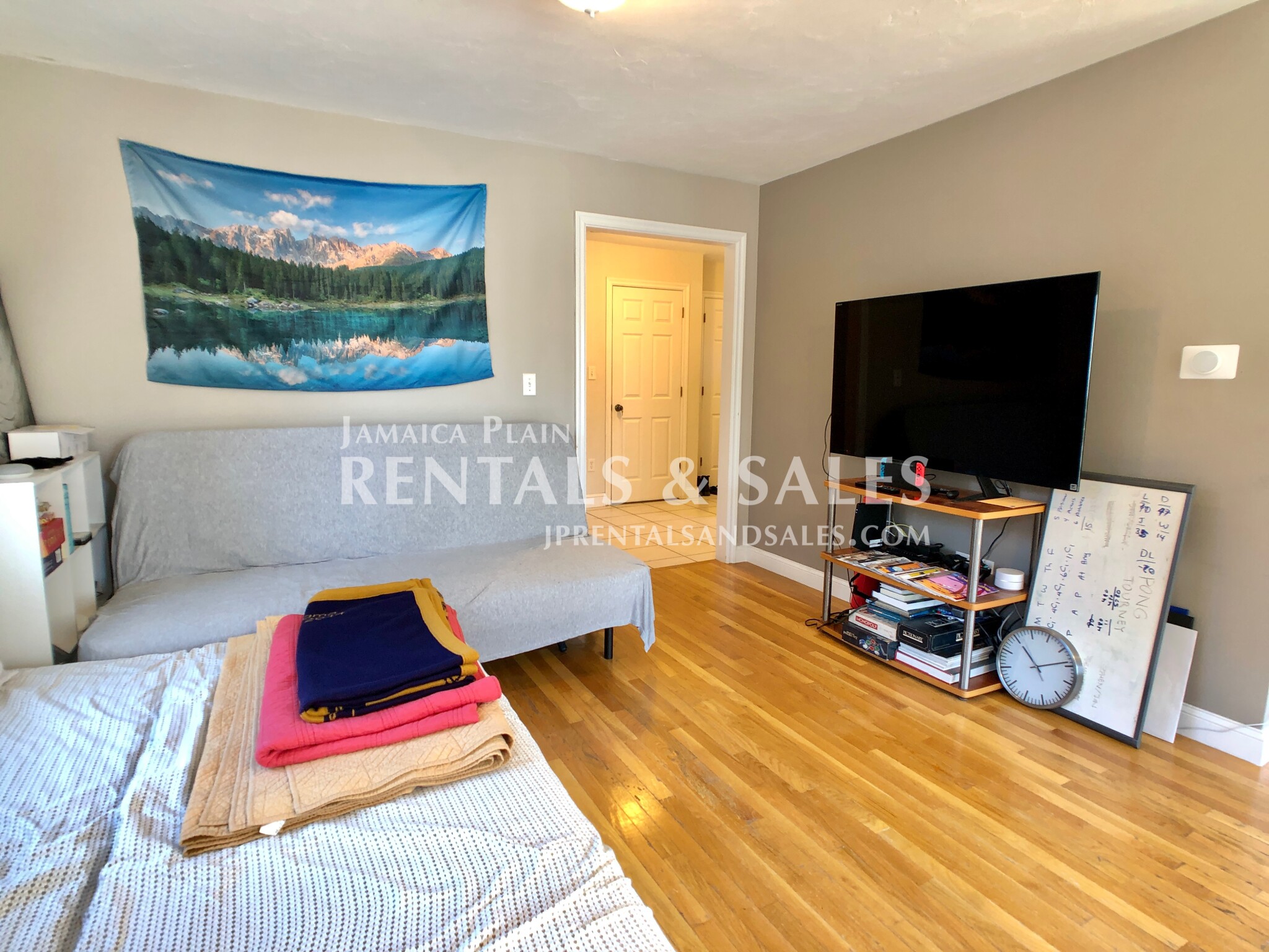 3 bed, 1.5 bath apartment for rent at 27 Clive St Unit A, Jamaica Plain — photo 9 of 19