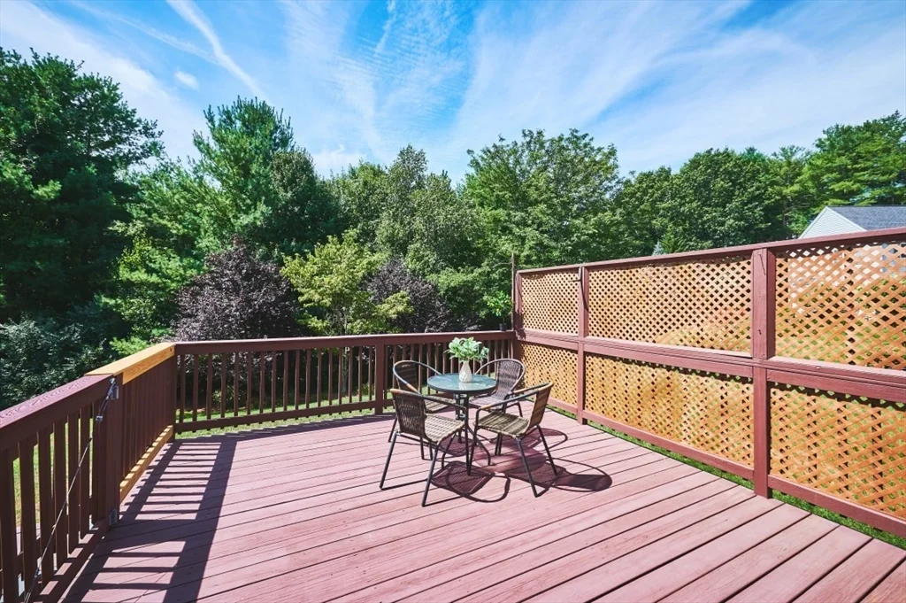 3 bed, 3 bath apartment for rent at 27 Cranberry Ln, Burlington — photo 31 of 39