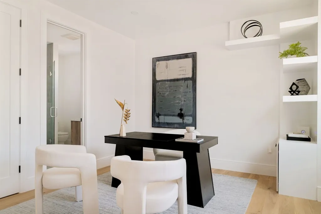 5 bed, 4+ bath apartment for rent at 27 Cross St Unit 27, Newton — photo 19 of 40