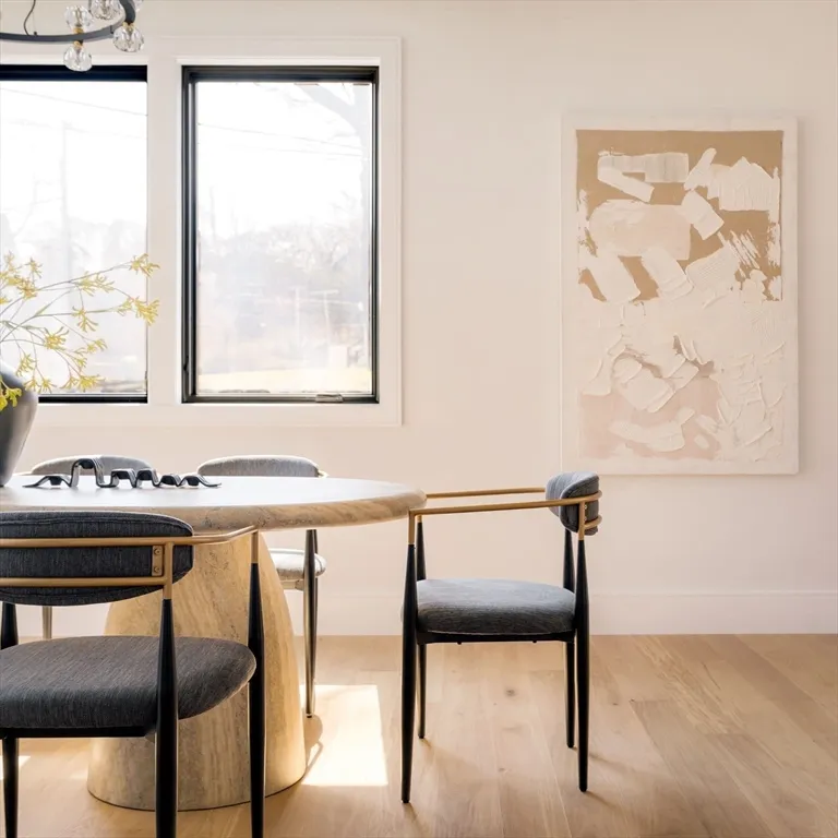 5 bed, 4+ bath apartment for rent at 27 Cross St Unit 27, Newton — photo 6 of 40