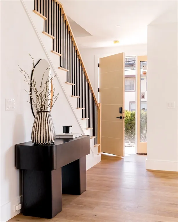 5 bed, 4+ bath apartment for rent at 27 Cross St Unit 27, Newton — photo 3 of 40