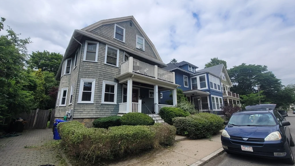 2 bed, 1 bath apartment for rent at 27 Dane St Unit 1, Jamaica Plain — photo 2 of 17