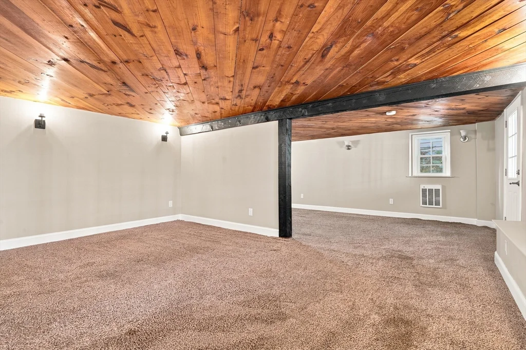 1 bed, 1 bath apartment for rent at 27 Davis Ave Unit B1, Wrentham — photo 11 of 17