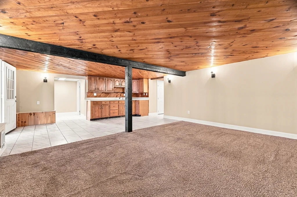 1 bed, 1 bath apartment for rent at 27 Davis Ave Unit B1, Wrentham — photo 6 of 17