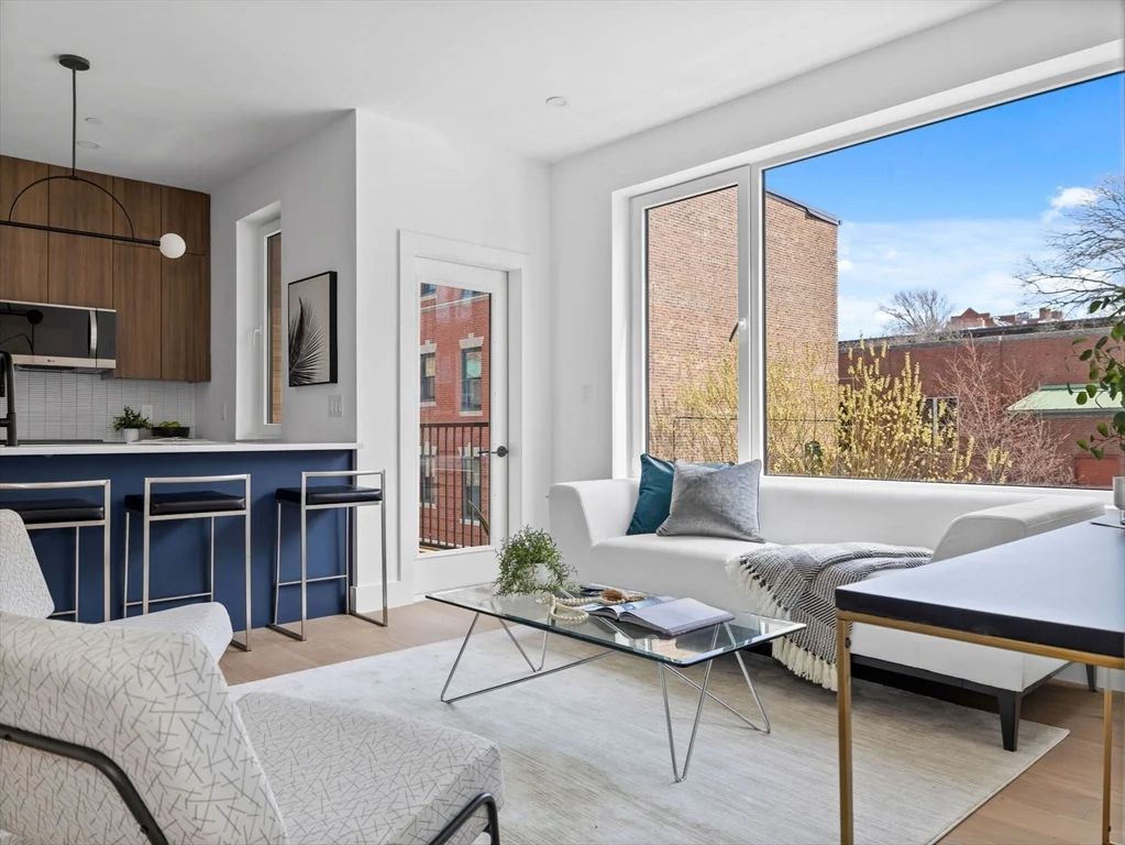 2 bed, 1 bath apartment for rent at 27 Dixwell Unit 11, Jamaica Plain — photo 8 of 24