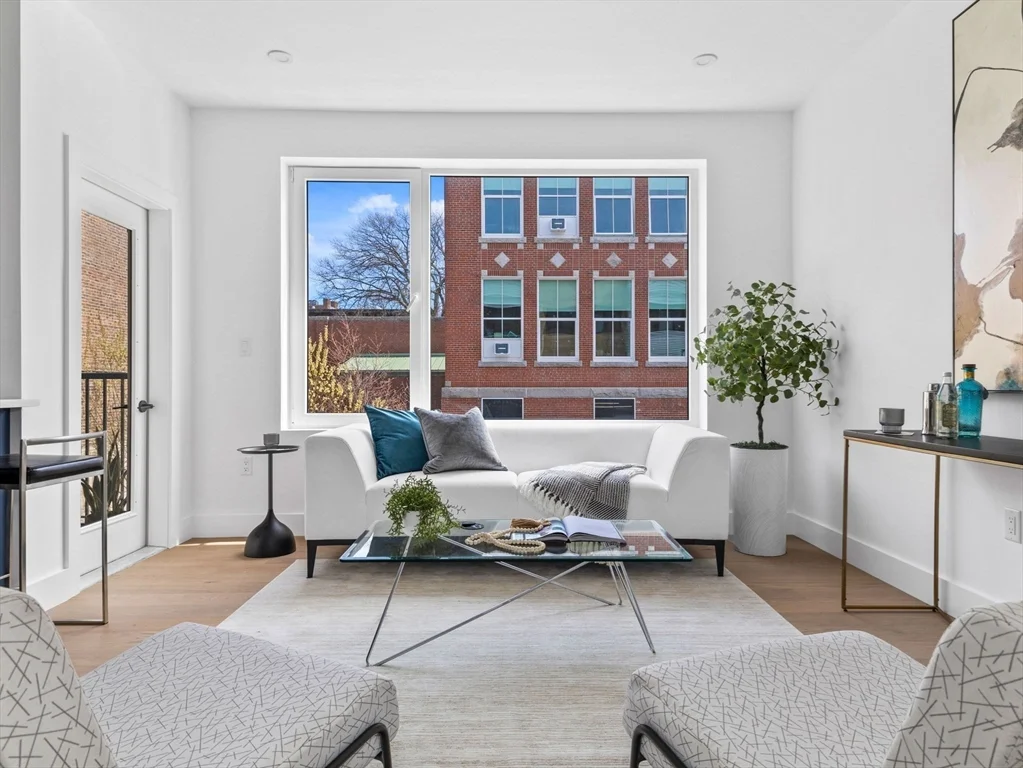 2 bed, 1 bath apartment for rent at 27 Dixwell Unit 11, Jamaica Plain — photo 7 of 24