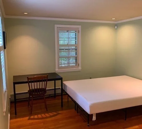 5 bed, 2 bath apartment for rent at 27 Dorset Rd Unit N/A, Belmont — photo 12 of 22