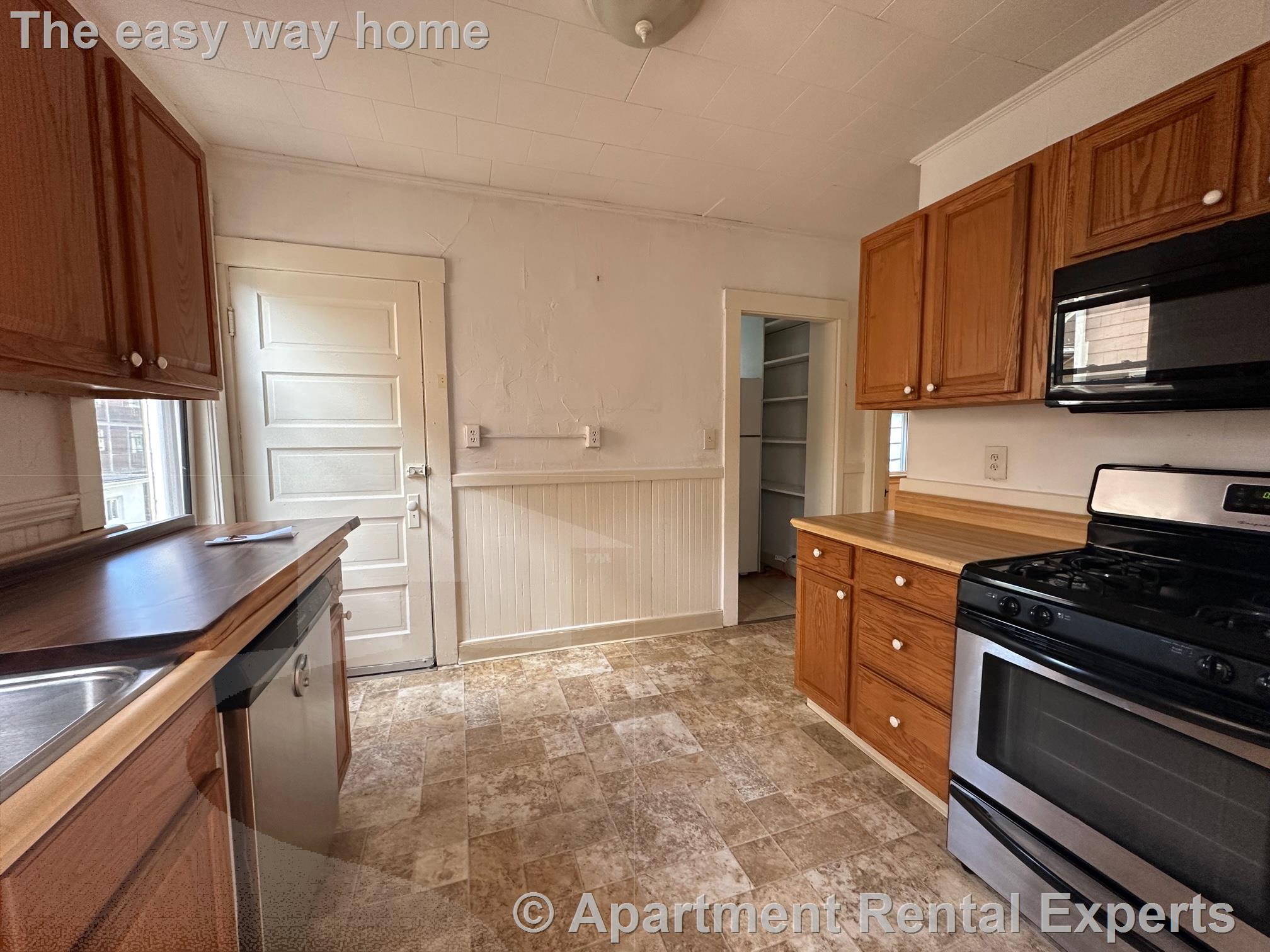 3 bed, 1 bath apartment for rent at 27 Durham St Unit 2, Inman Square — photo 8 of 11