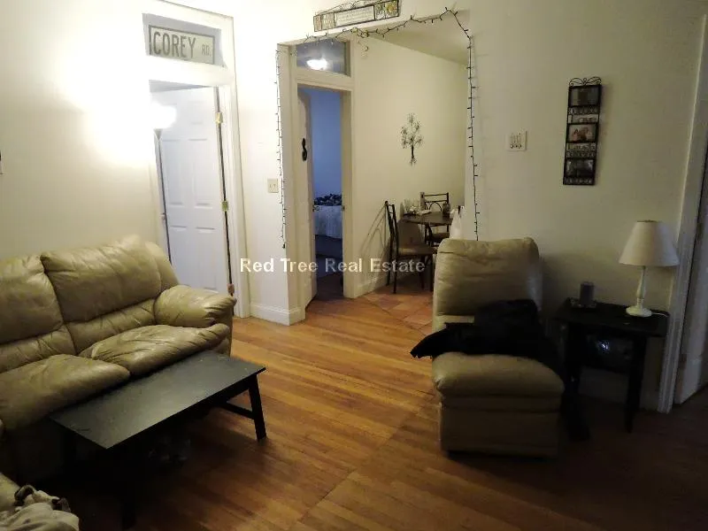 4 bed, 2 bath apartment for rent at 27 Egremont Rd Unit 2, Brighton — photo 2 of 14