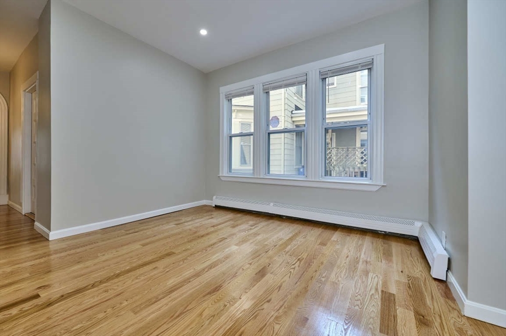 3 bed, 2 bath apartment for rent at 27 Ellery St Unit 1, Cambridge — photo 4 of 19