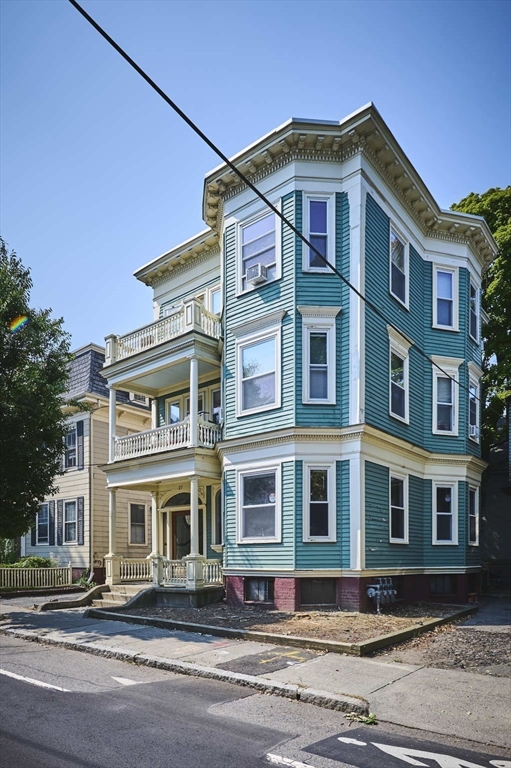 3 bed, 2 bath apartment for rent at 27 Ellery St Unit 1, Cambridge — photo 16 of 19