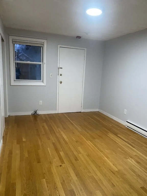 2 bed, 1 bath apartment for rent at 27 Elmwood Park Unit 3, Quincy — photo 4 of 5