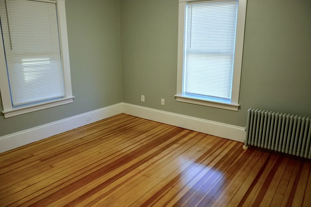 3 bed, 1 bath apartment for rent at 27 Emmons St Unit 2, Milford — photo 11 of 26