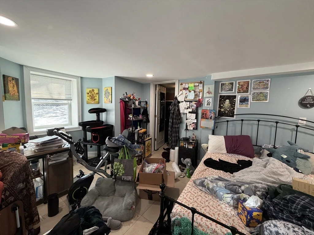 4 bed, 2 bath apartment for rent at 27 Essex St Unit 1, The Port — photo 12 of 19