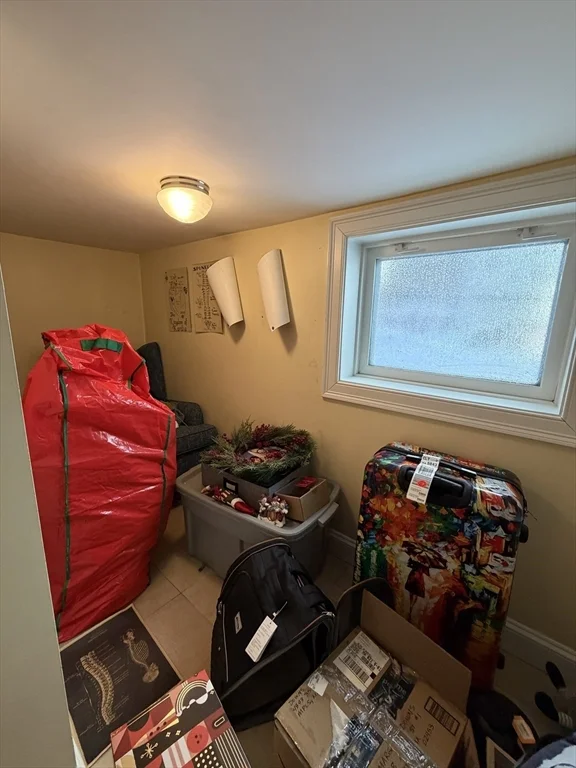 4 bed, 2 bath apartment for rent at 27 Essex St Unit 1, The Port — photo 10 of 19