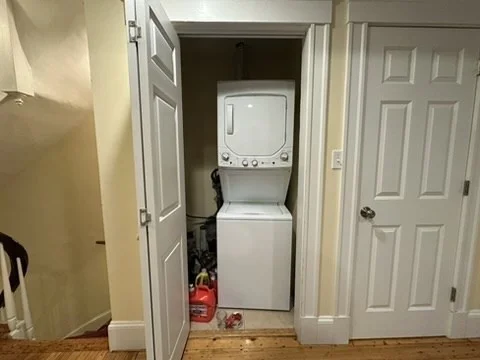 4 bed, 2 bath apartment for rent at 27 Essex St Unit 2, The Port — photo 15 of 20