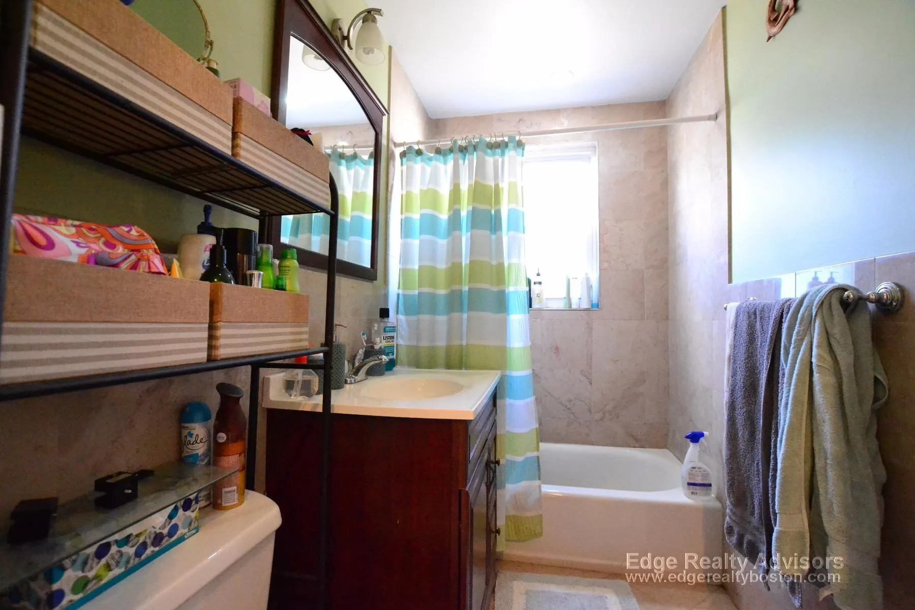 4 bed, 2 bath apartment for rent at 27 Eulita Ter Unit 1, Brighton — photo 9 of 11