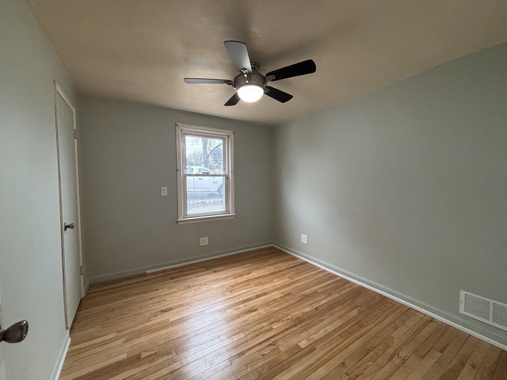 3 bed, 1 bath apartment for rent at 27 Evans Rd Unit SF, Stoneham — photo 12 of 14