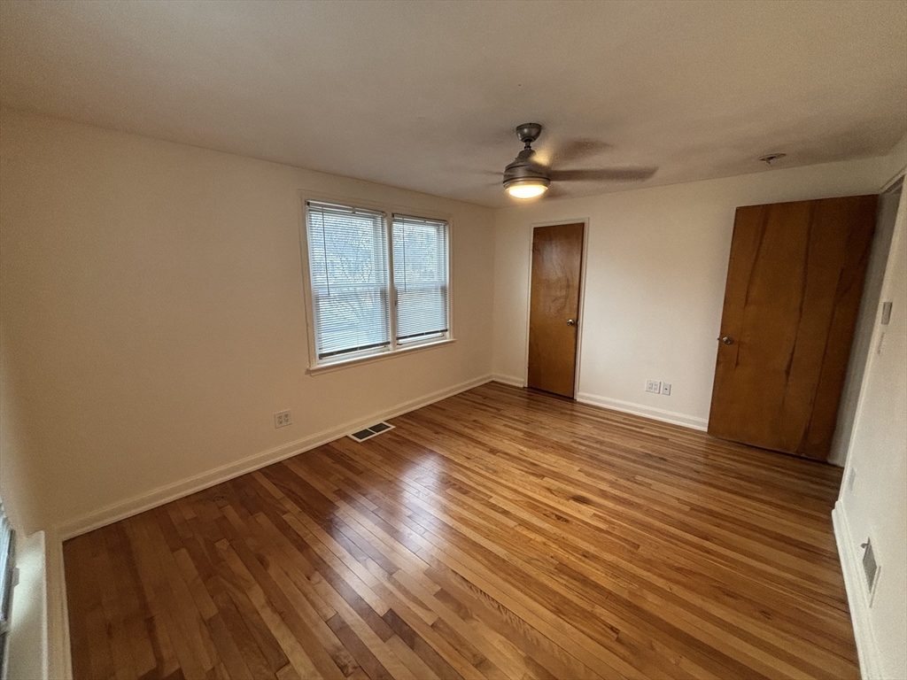 3 bed, 1 bath apartment for rent at 27 Evans Rd Unit SF, Stoneham — photo 10 of 14