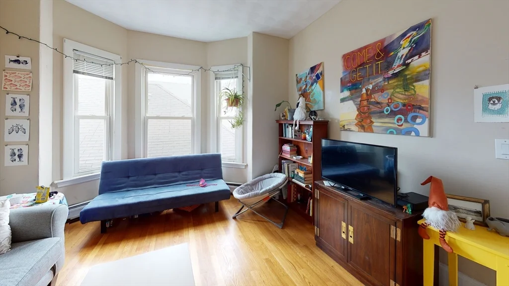 4 bed, 2 bath apartment for rent at 27 Falcon Unit 3, East Boston — photo 2 of 13