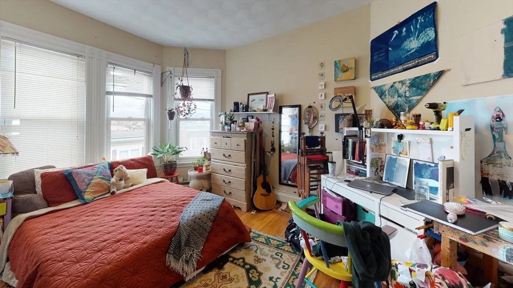 4 bed, 2 bath apartment for rent at 27 Falcon Unit 3, East Boston — photo 9 of 13
