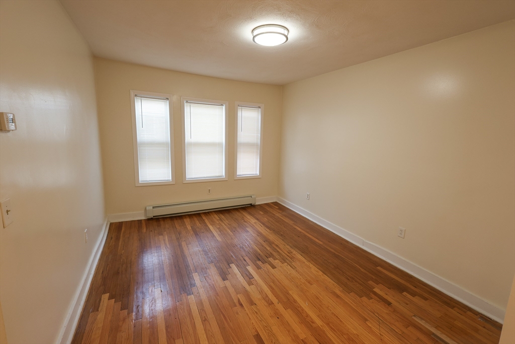 3 bed, 1 bath apartment for rent at 27 Fessenden St Unit 3, Mattapan — photo 7 of 20