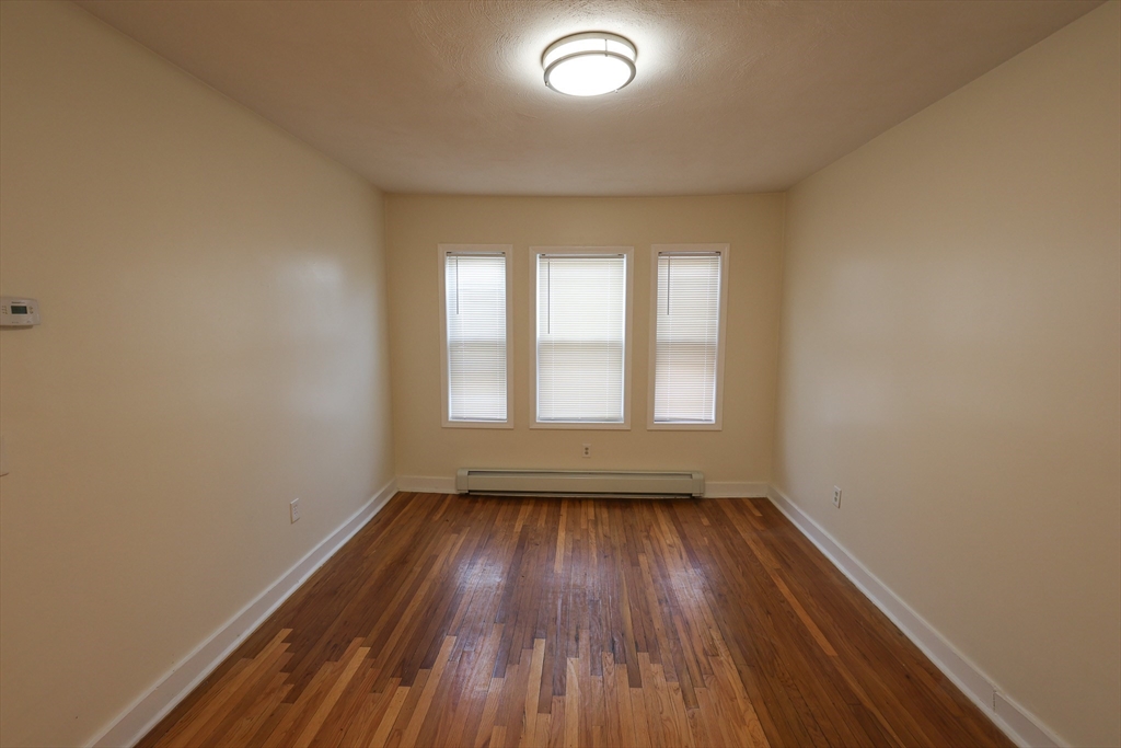 3 bed, 1 bath apartment for rent at 27 Fessenden St Unit 3, Mattapan — photo 9 of 20