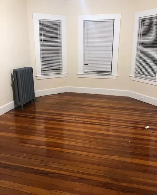 3 bed, 1 bath apartment for rent at 27 Forest St Unit 1A, Baldwin — photo 9 of 11