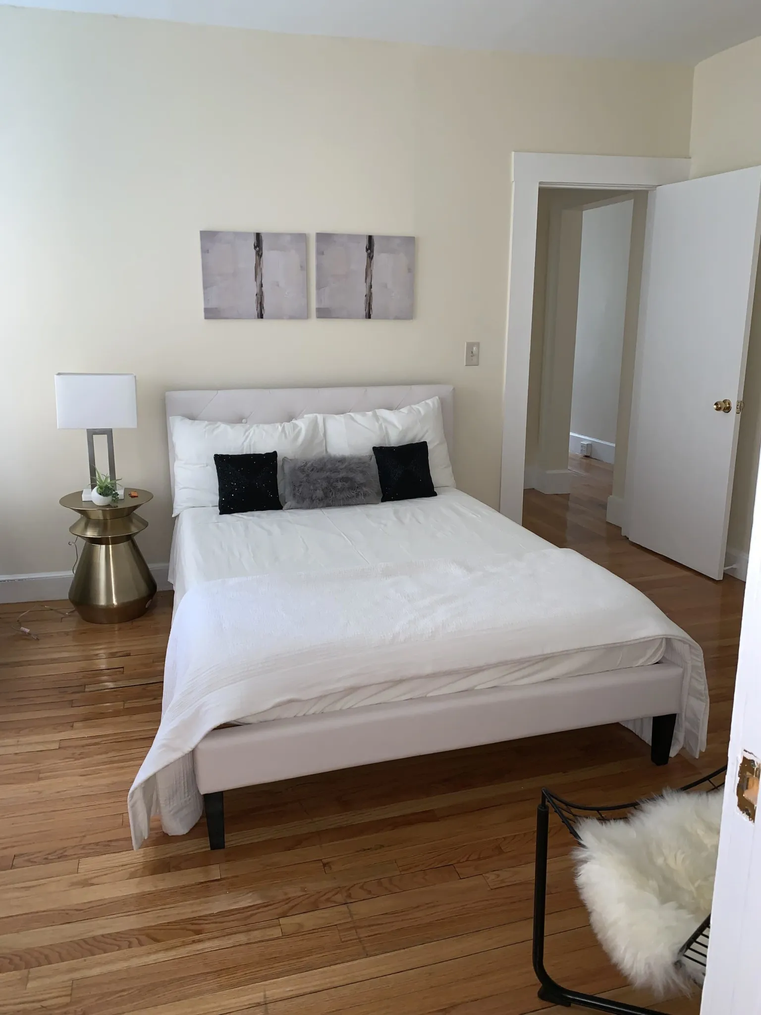 3 bed, 1 bath apartment for rent at 27 Forest St Unit 1M, Baldwin — photo 2 of 11