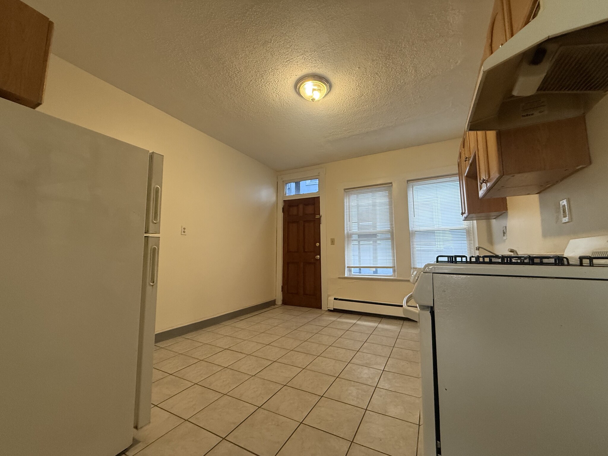1 bed, 1 bath apartment for rent at 27 Forest St Unit 2, Baldwin — photo 5 of 6