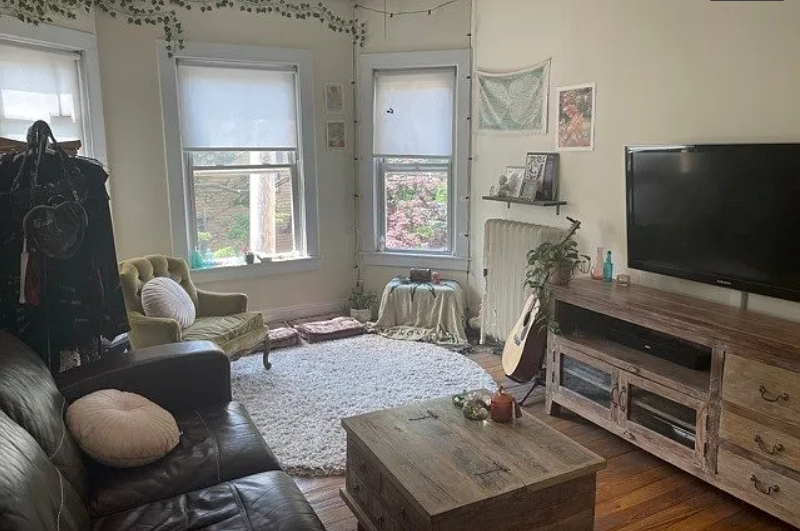1 bed, 1 bath apartment for rent at 27 Forest St Unit 4, Baldwin — photo 3 of 8