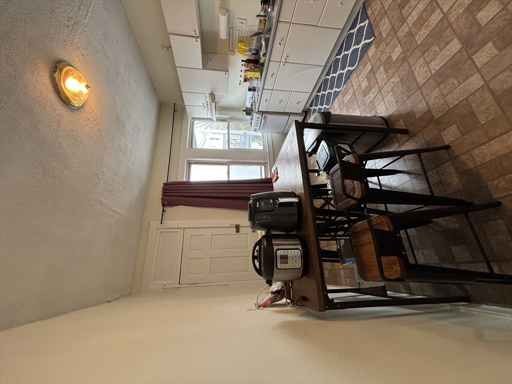 1.5 bed, 1 bath apartment for rent at 27 Forest St Unit 6, Baldwin — photo 2 of 12