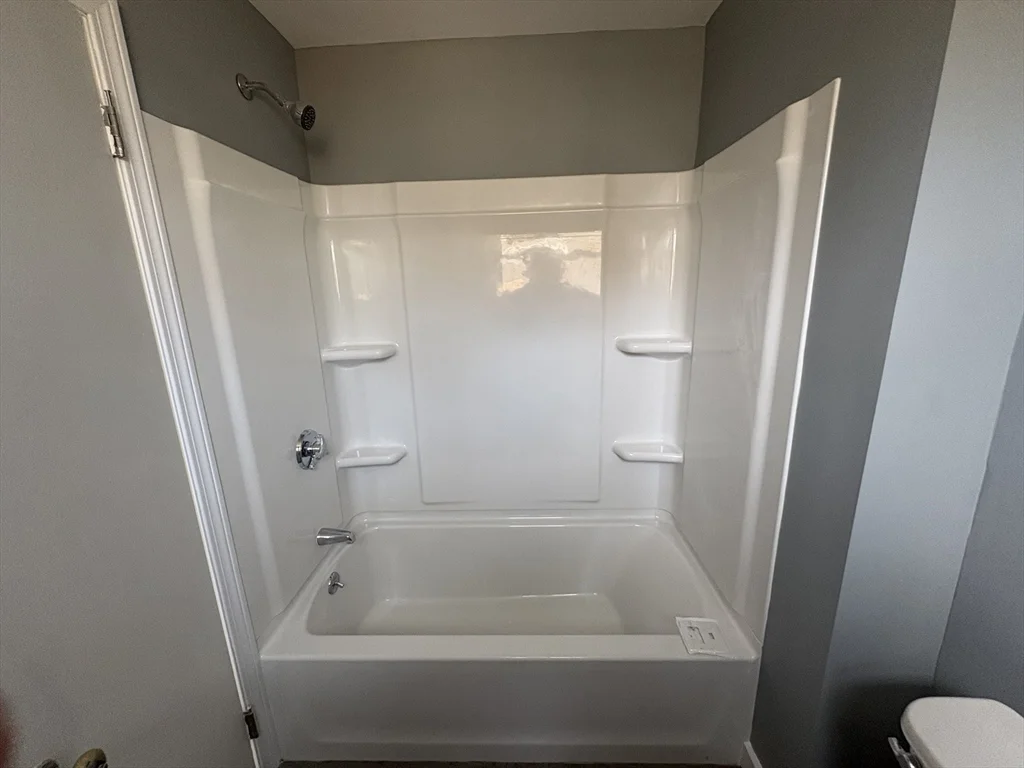 1 bed, 1 bath apartment for rent at 27 Fourth St Unit 1, Attleboro — photo 8 of 8