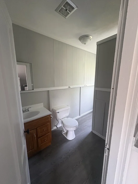 1 bed, 1 bath apartment for rent at 27 Fourth St Unit 3, Attleboro — photo 8 of 9
