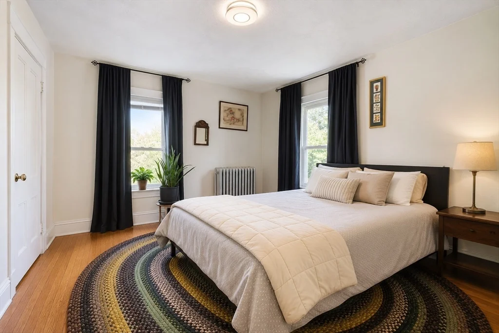 4 bed, 2 bath apartment for rent at 27 Franklin Ave, East Somerville — photo 8 of 20