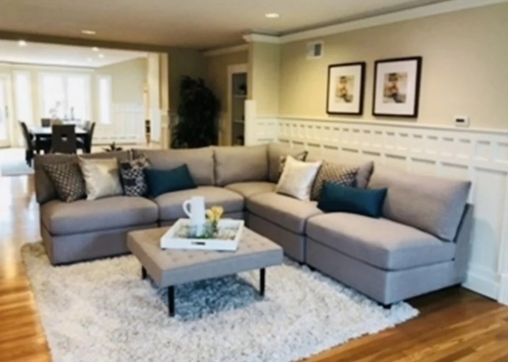 5 bed, 4+ bath apartment for rent at 27 Gammons Rd Unit 27, Waban — photo 5 of 18