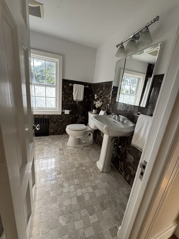 5 bed, 4+ bath apartment for rent at 27 Gammons Rd Unit 27, Waban — photo 15 of 18