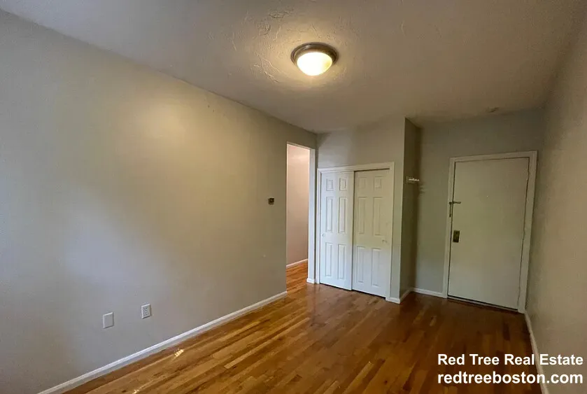1 bed, 1 bath apartment for rent at 27 Garden St Unit 9, Beacon Hill — photo 5 of 16