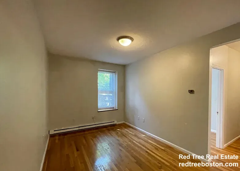 1 bed, 1 bath apartment for rent at 27 Garden St Unit 9, Beacon Hill — photo 4 of 16