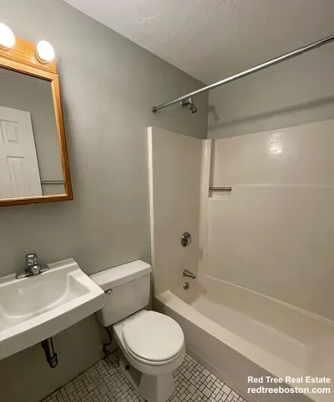 1 bed, 1 bath apartment for rent at 27 Garden St Unit 9, Beacon Hill — photo 11 of 16