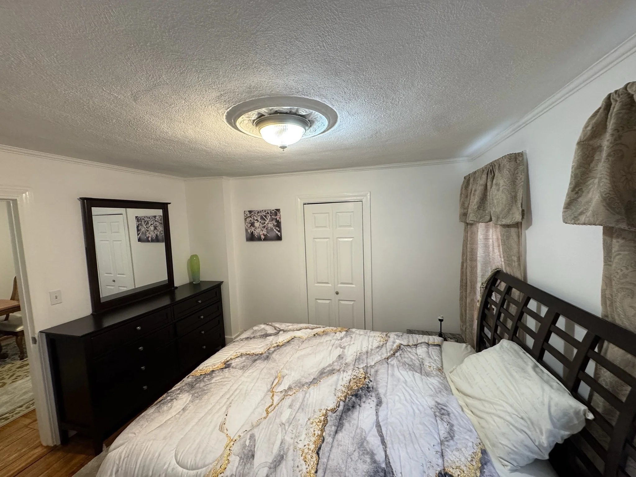 2 bed, 1 bath apartment for rent at 27 Gibson St Unit 27, Forestdale — photo 5 of 15