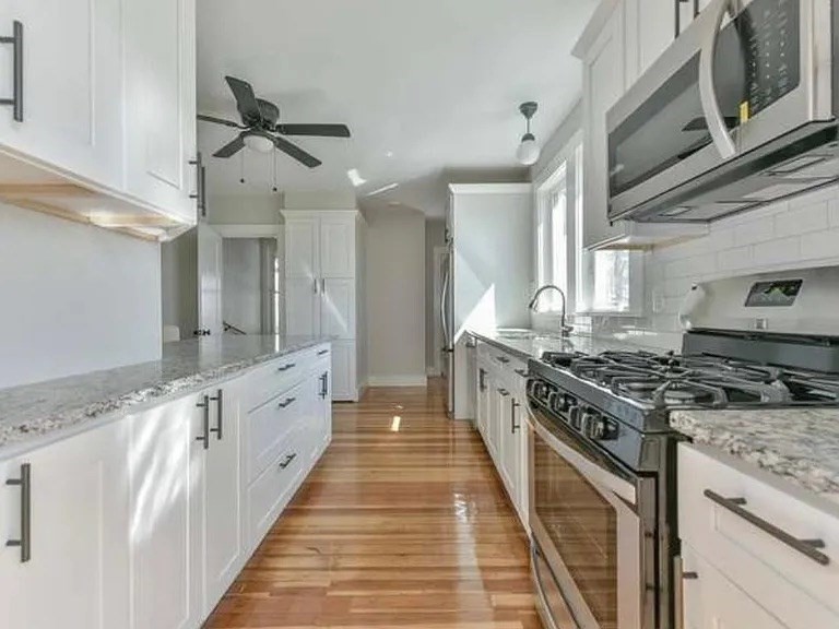 2 bed, 1 bath apartment for rent at 27 Gilbert Unit 2, Belmont — photo 1 of 10