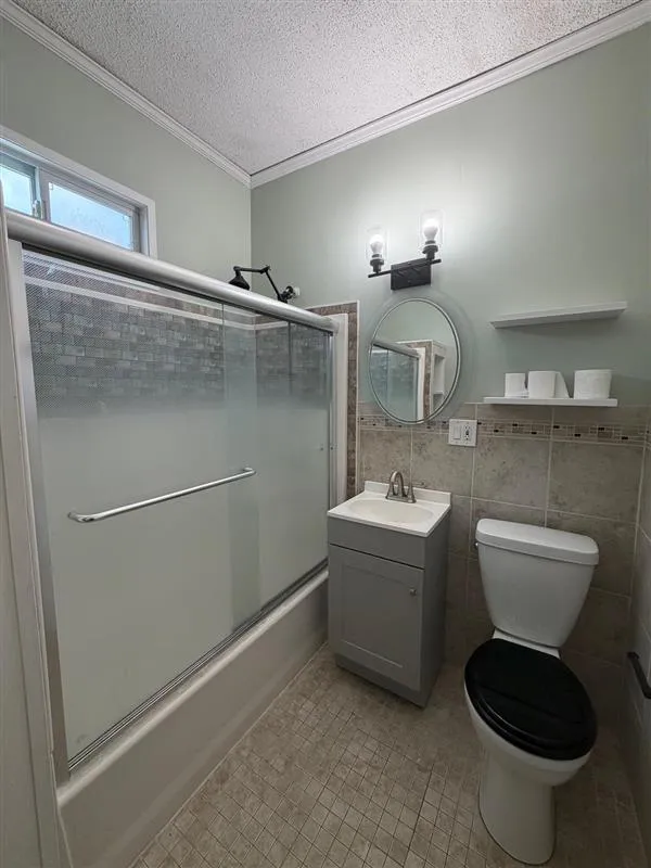 2 bed, 1 bath apartment for rent at 27 Gilman Ter Unit 1, Winter Hill — photo 11 of 15