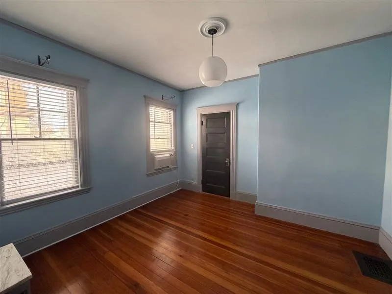 2 bed, 1 bath apartment for rent at 27 Gilman Ter Unit 1, Winter Hill — photo 7 of 15