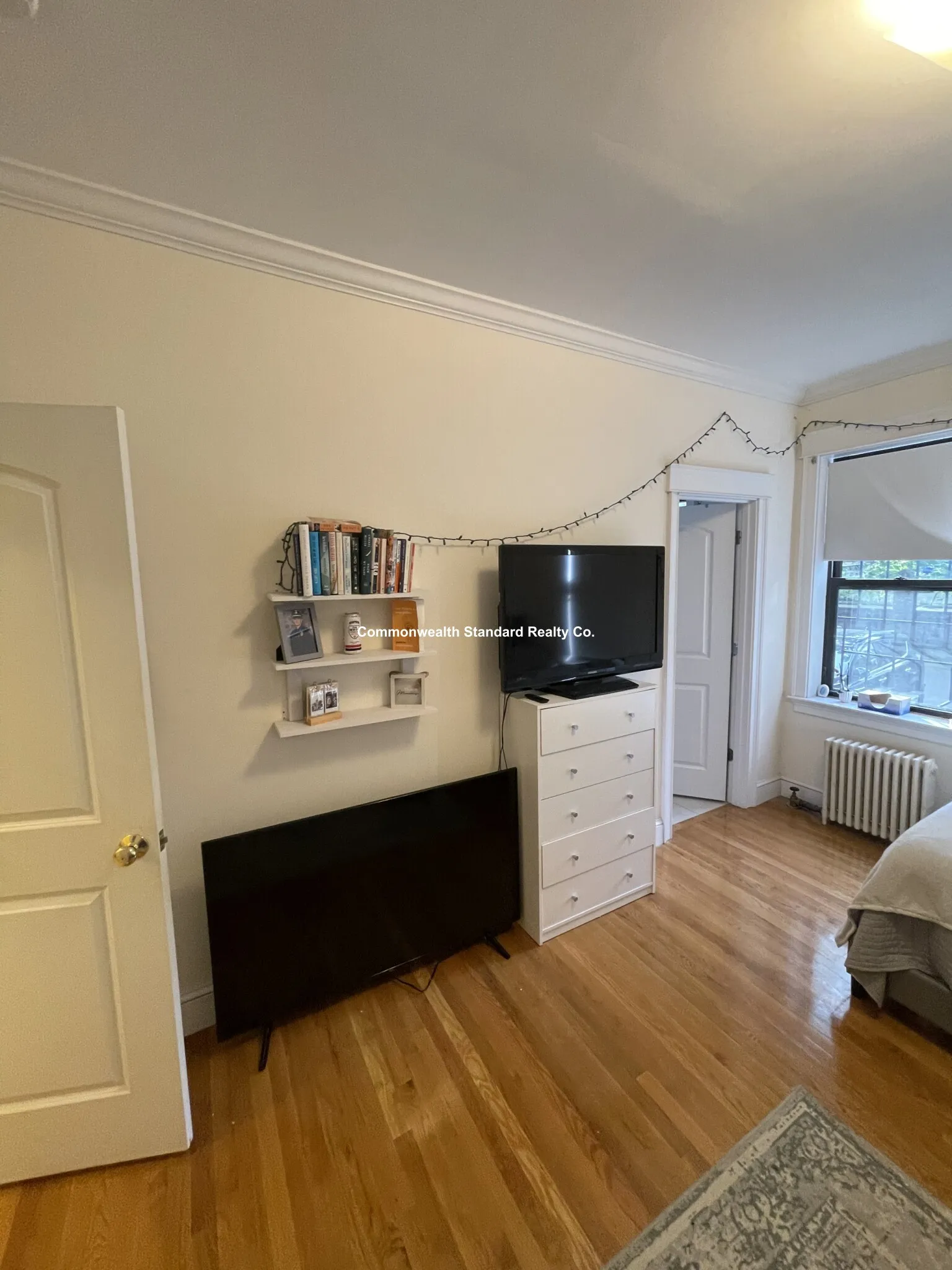 4 bed, 2 bath apartment for rent at 27 Glenville Ave Unit 2, Allston — photo 9 of 37