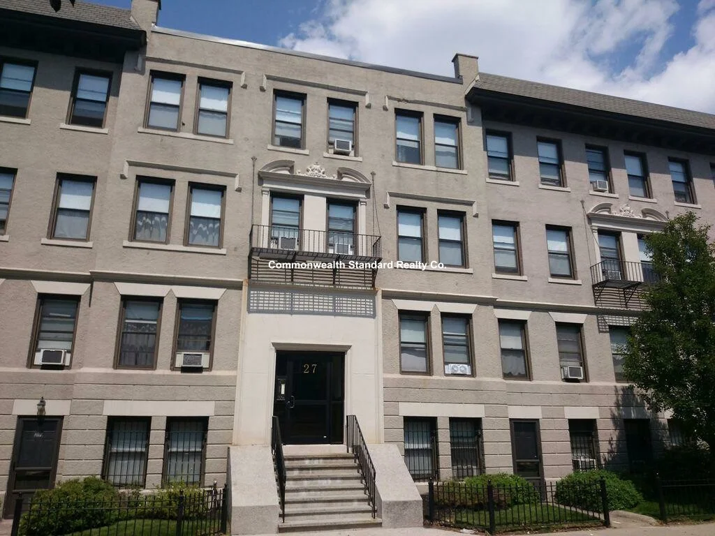 4 bed, 2 bath apartment for rent at 27 Glenville Ave Unit 2, Allston — photo 37 of 37