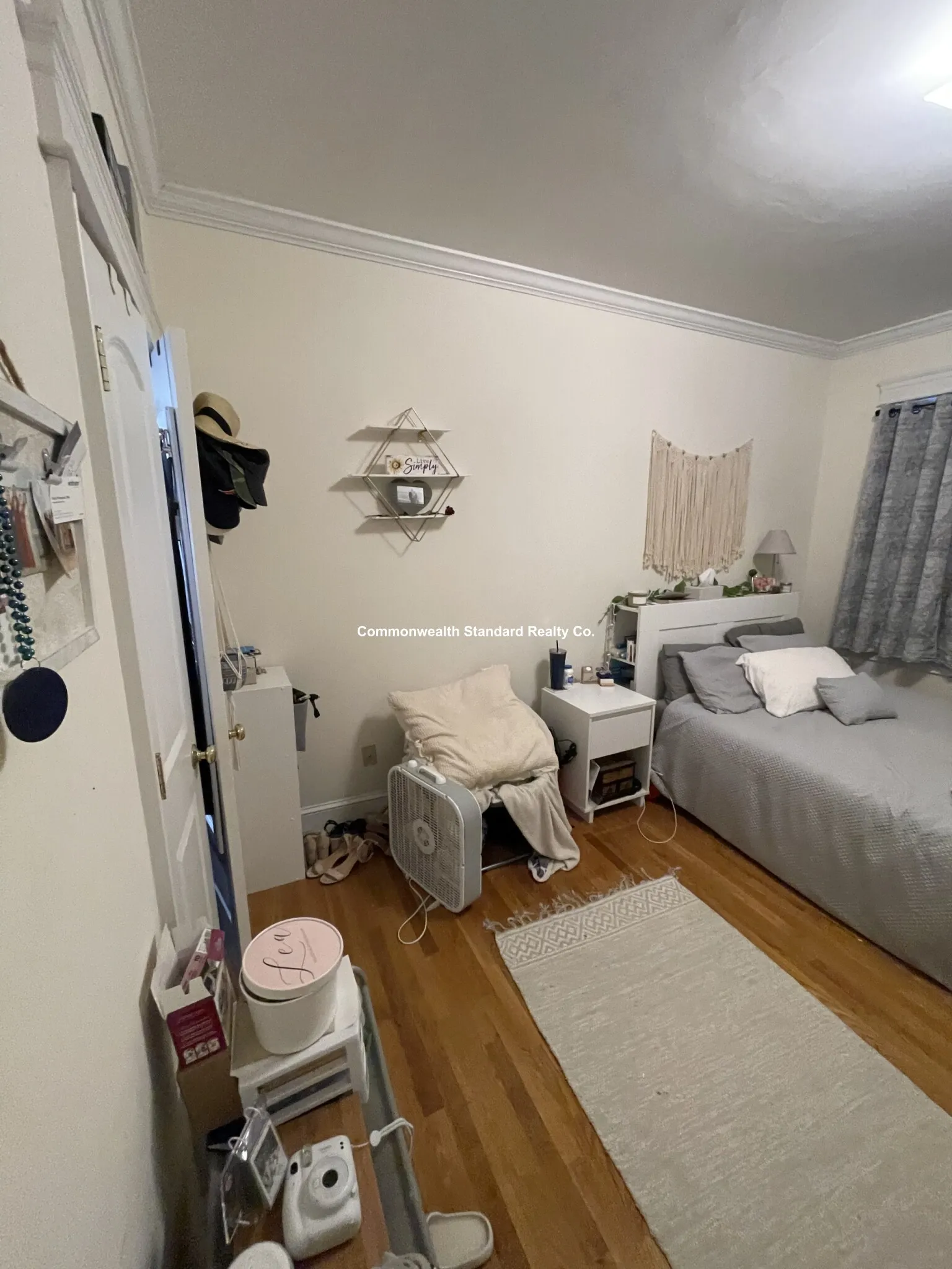 4 bed, 2 bath apartment for rent at 27 Glenville Ave Unit 2, Allston — photo 33 of 37