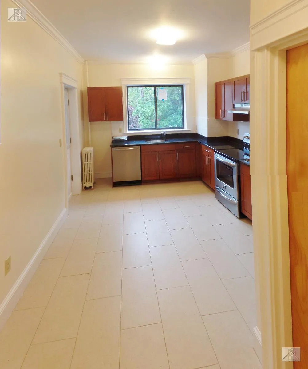 4 bed, 2 bath apartment for rent at 27 Glenville Ave Unit 5, Allston