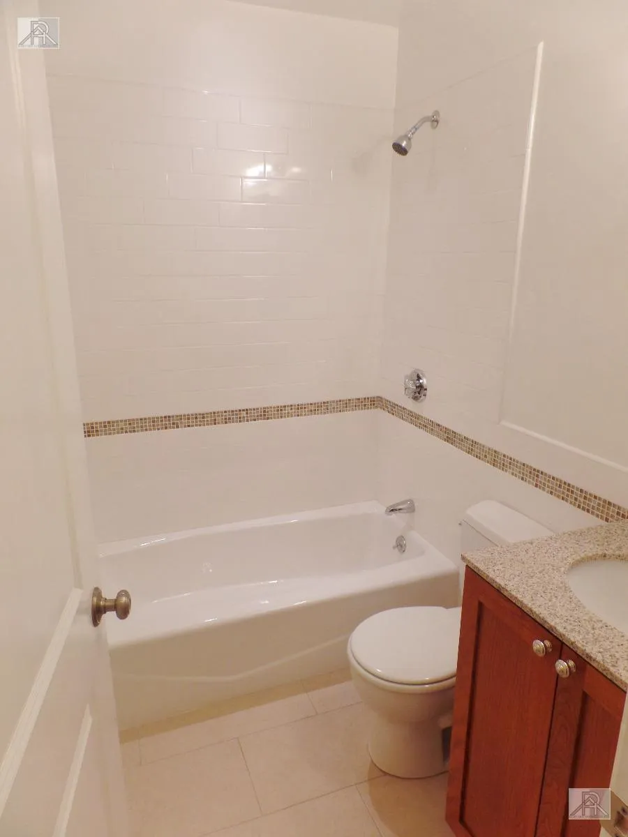 4 bed, 2 bath apartment for rent at 27 Glenville Ave Unit 8, Allston — photo 6 of 6