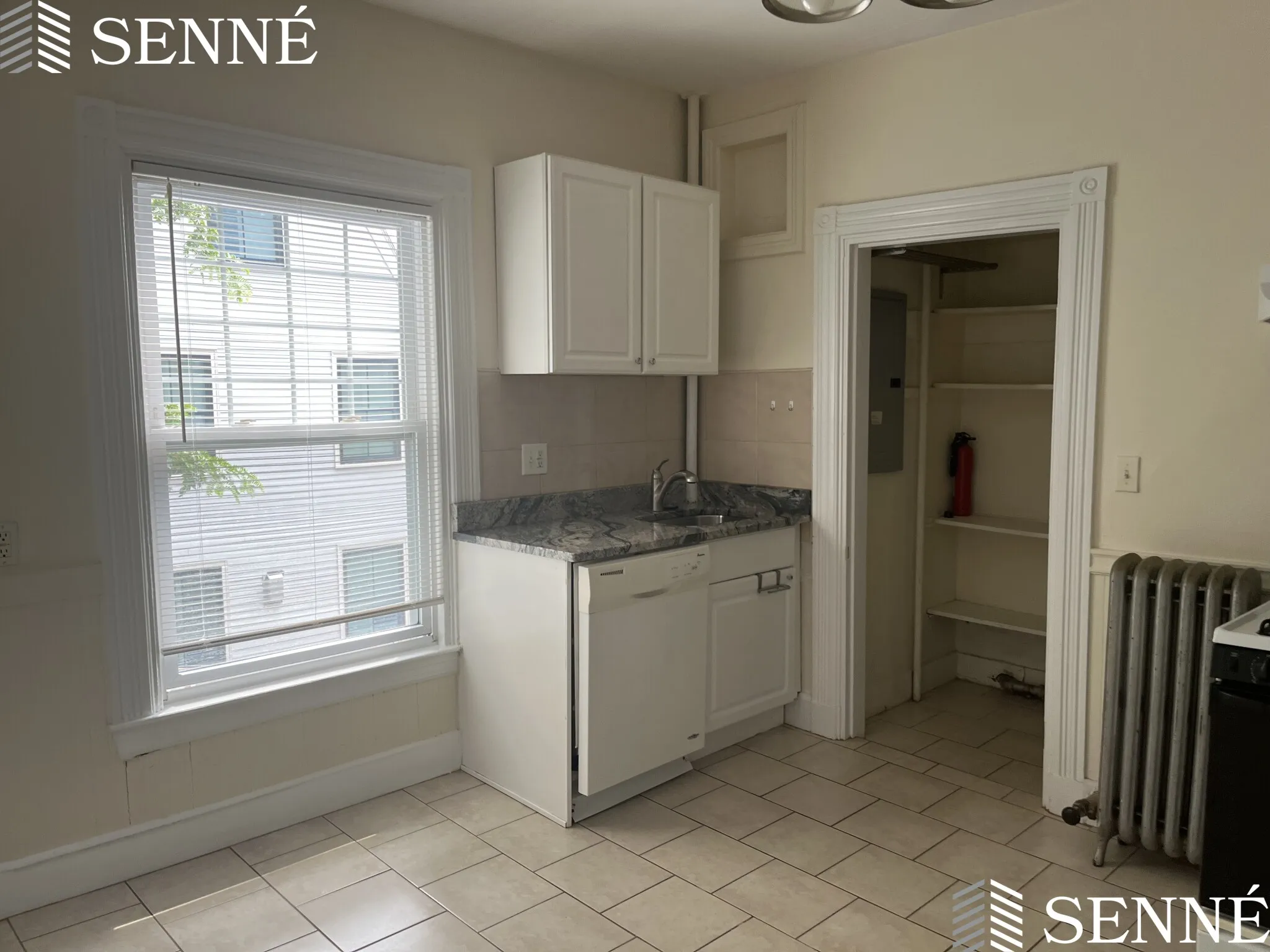 1 bed, 1 bath apartment for rent at 27 Hammond St Unit 1, Baldwin — photo 3 of 13